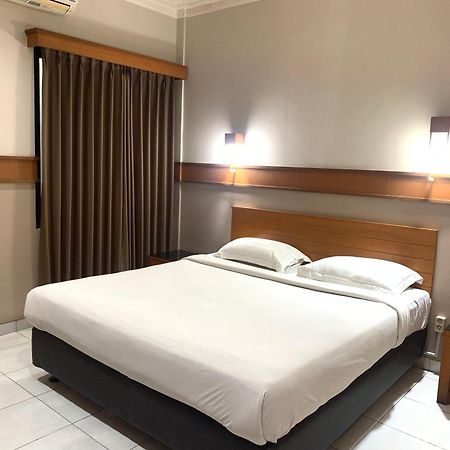 Hotel Caravan Tanah Abang Jakarta Exterior photo